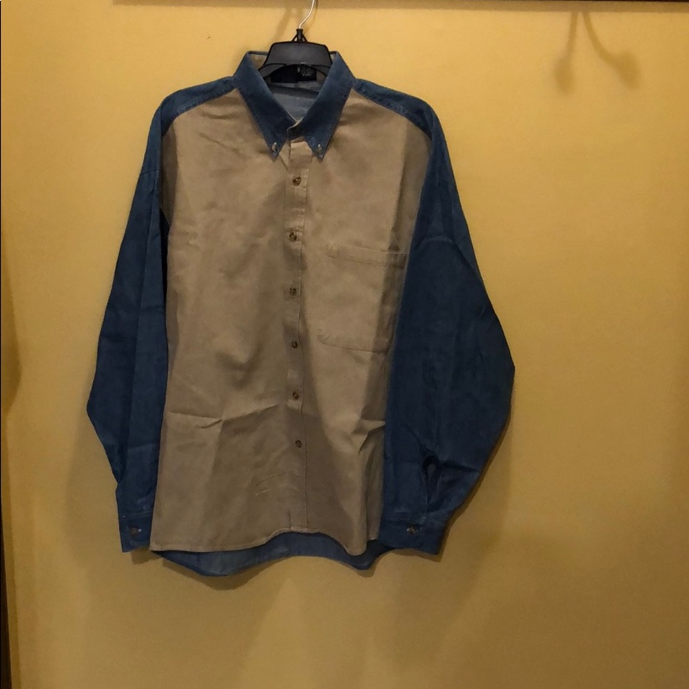 Men’s Bon Homme shirt size medium